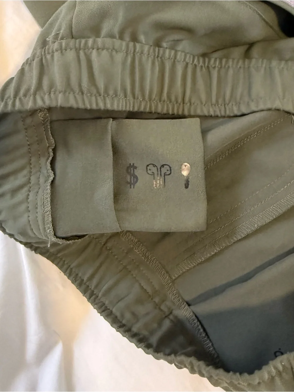 FIGS Tansen Joggers Moss Green Small